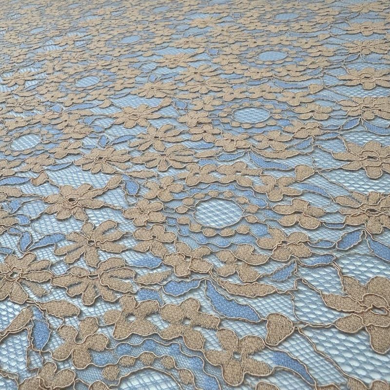 Tecido Tule Soutache Azul Serenity Fundo Nude • Conexão Tecidos