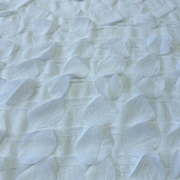 Tecido Musseline Lisa Pétalas Branco • Conexão Tecidos