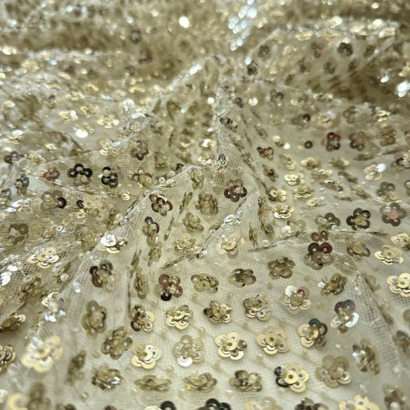 Tecido Paetê Floral Delicado Bege Dourado • Conexão Tecidos