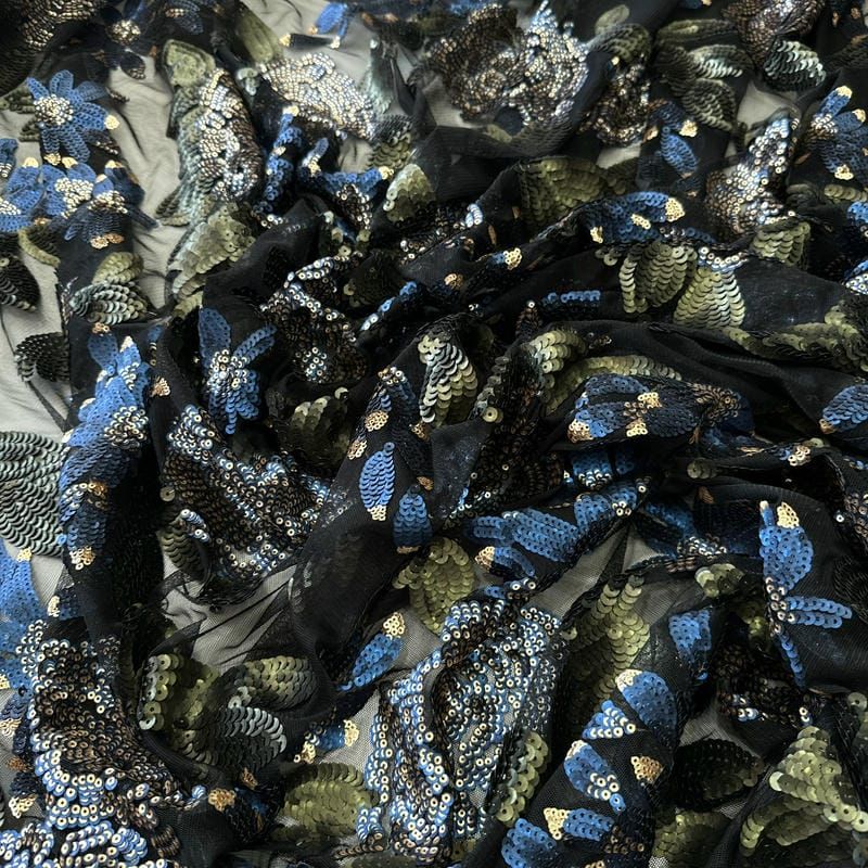 Tecido Paetê Floral Rosas Azul e Verde • Conexão Tecidos