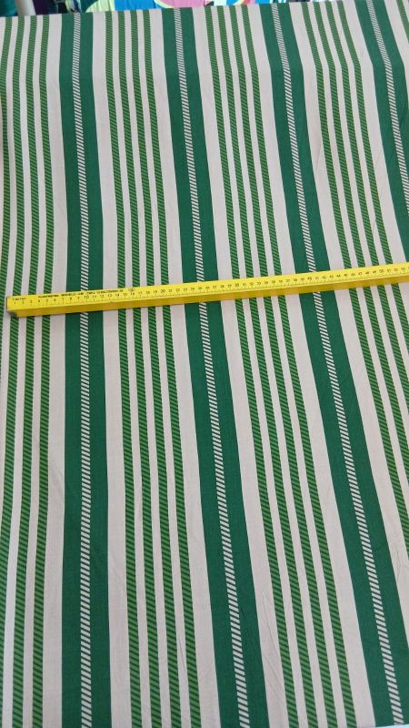 Tecido Viscolinho Estampado Listrado Verde Bandeira • Conexão Tecidos