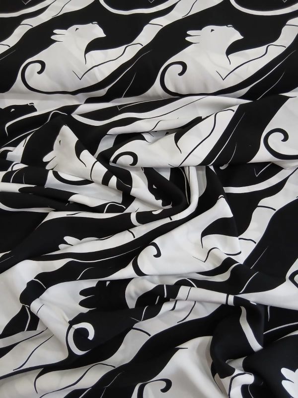 Tecido Viscose Estampada Gatos Preto e Branco • Conexão Tecidos