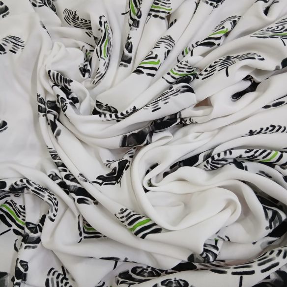 Tecido Viscose Estampada Guarda Chuva Preto e Branco • Conexão Tecidos
