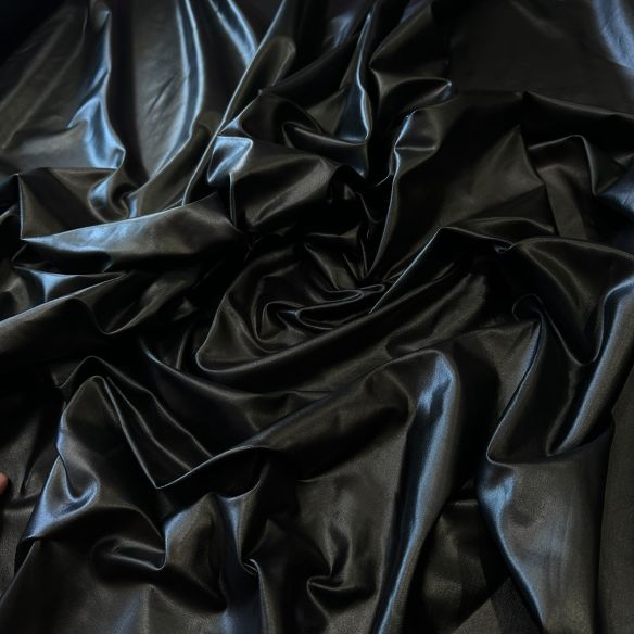 Tecido Malha Cirrê Premium Efeito Couro Preto • Conexão Tecidos