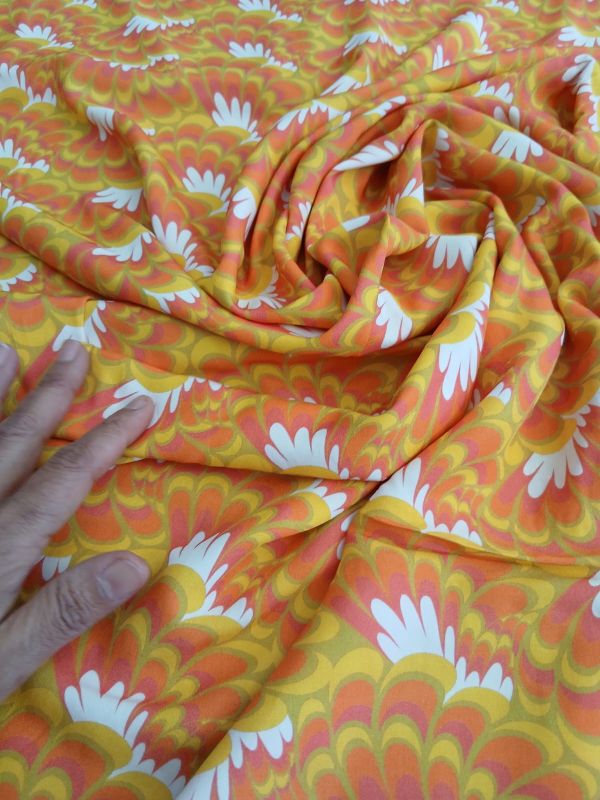 Tecido Viscose Estampada Samba Amarelo • Conexão Tecidos