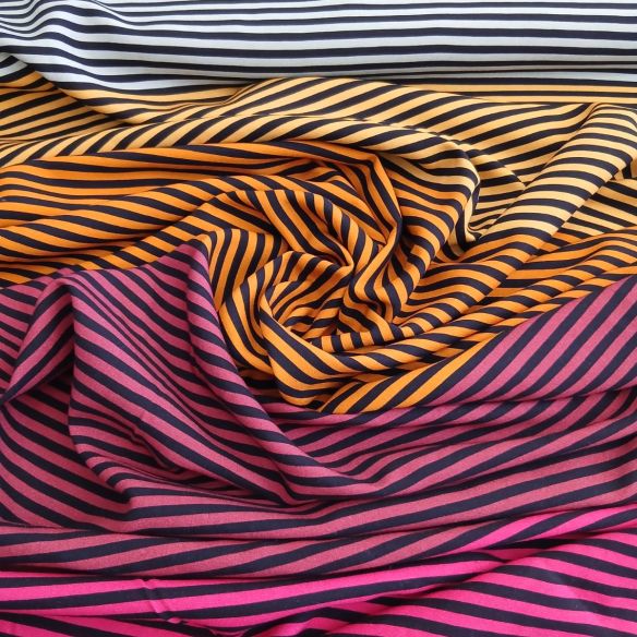 Tecido Viscose Estampada Listrado Colorido • Conexão Tecidos