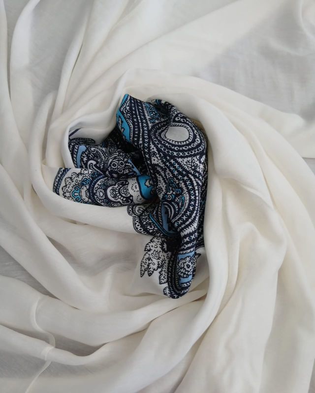 Tecido Viscose Estampada Mandala Paisley Azul • Conexão Tecidos