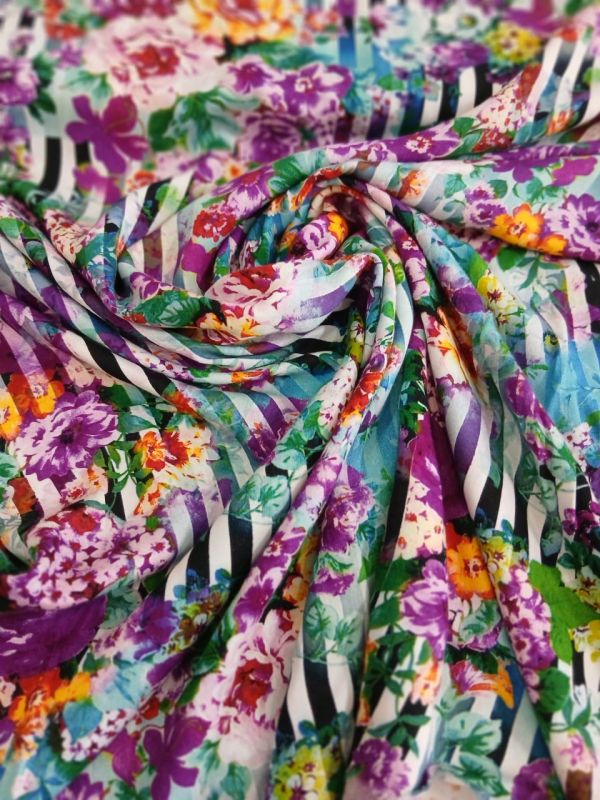 Tecido Viscose Estampada Floral Listrada Multicolorida • Conexão