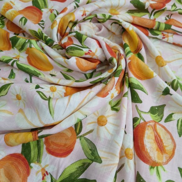 Tecido Viscolinho Estampado Floral Cítrico Rosa Claro • Conexão