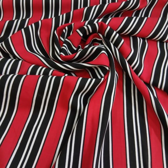 Tecido Viscolinho Estampado Listrado Vermelho e Preto • Conexão