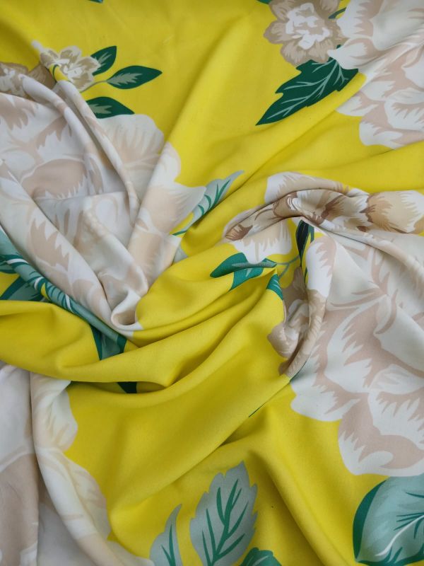 Tecido Viscose Estampada Floral Amarelo Tropical • Conexão Tecidos