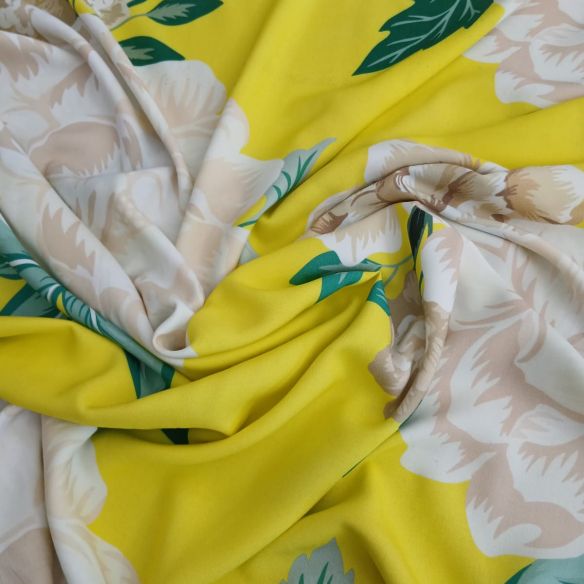 Tecido Viscose Estampada Floral Amarelo Tropical • Conexão Tecidos
