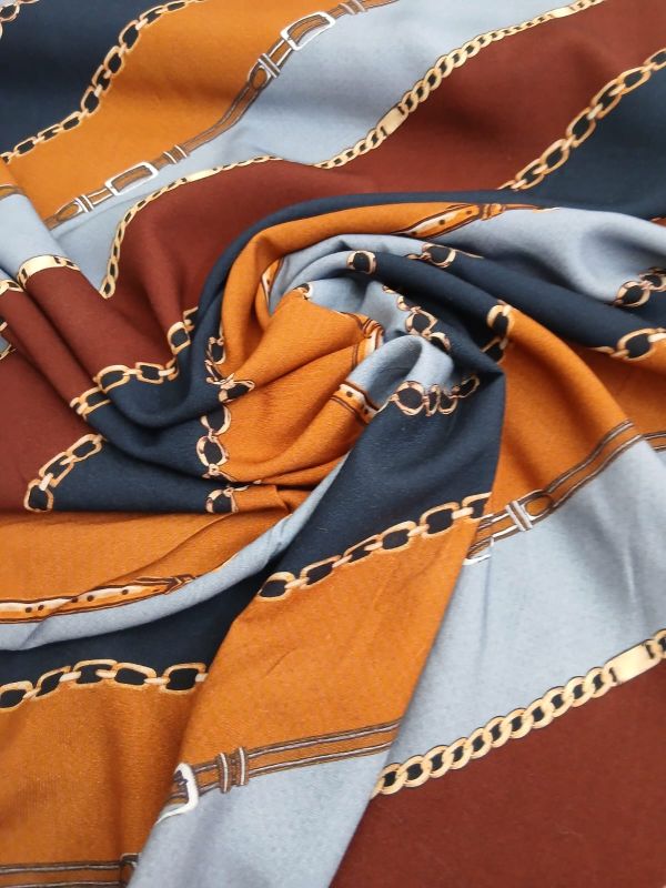 Tecido Viscose Estampada Listrado Correntes Caramelo • Conexão Tecidos