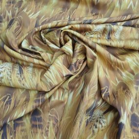 Tecido Viscose Estampada Penas Douradas • Conexão Tecidos