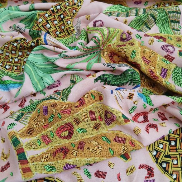Tecido Viscose Estampada Tropical Abacaxi Rosa • Conexão Tecidos