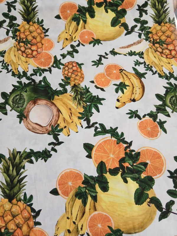 Tecido Viscose Estampada Frutas Tropicais Branco • Conexão Tecidos