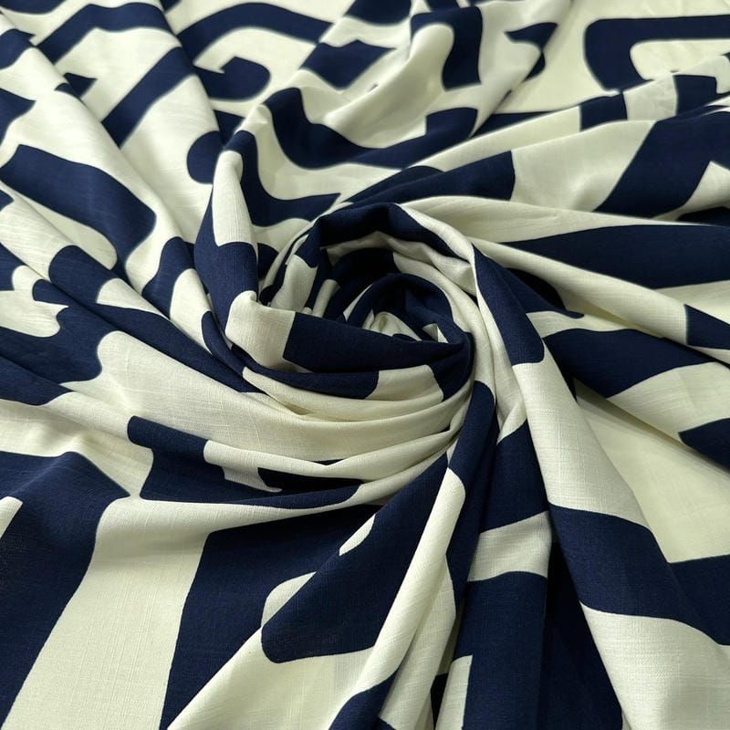 Tecido Viscolinho Estampado Grega Azul Marinho • Conexão Tecidos
