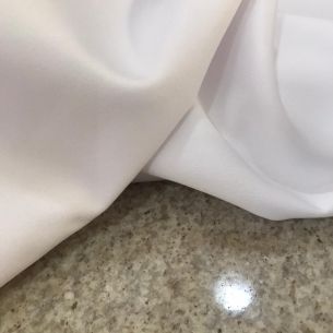 Tecido Crepe Amanda Off White • Conexão Tecidos