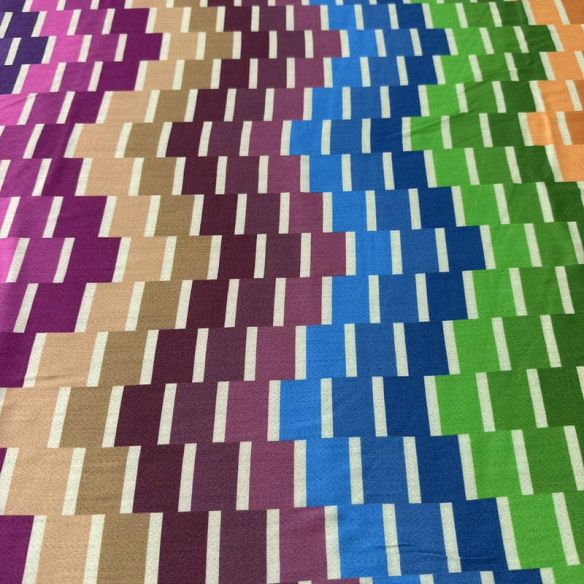 Tecido Viscose Estampada Acetinada Patchwork • Conexão Tecidos