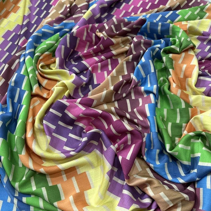 Tecido Viscose Estampada Acetinada Patchwork • Conexão Tecidos