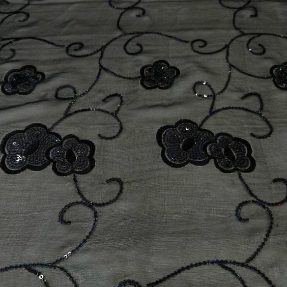 Tecido Musseline De Seda Bordada Floral Indiana Preto • Conexão
