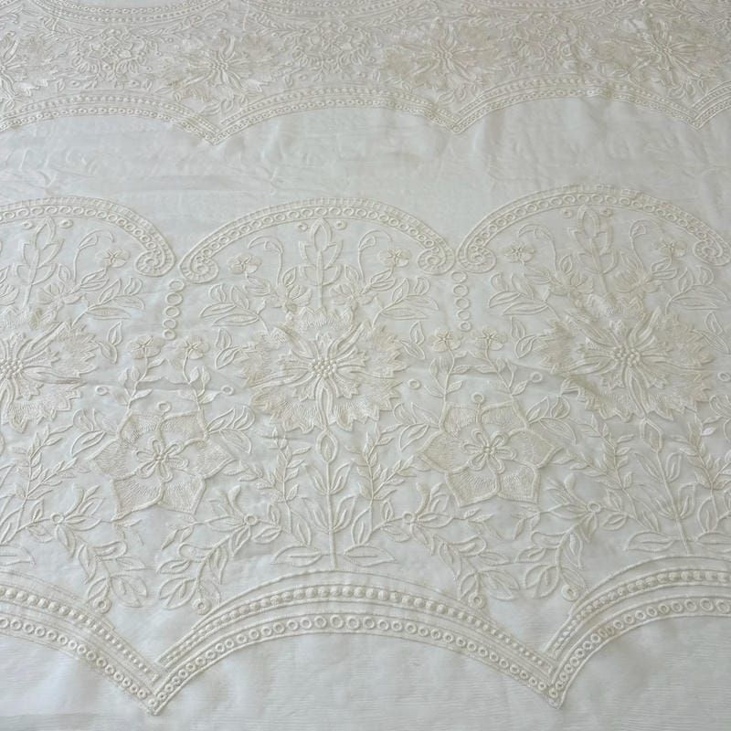 Tecido Chiffon De Seda Bordada Indiana Off White • Conexão Tecidos