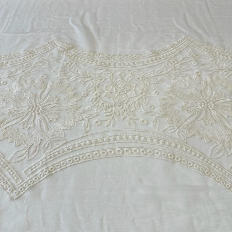 Tecido Chiffon De Seda Bordada Indiana Off White • Conexão Tecidos