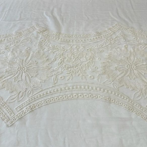 Tecido Chiffon De Seda Bordada Indiana Off White • Conexão Tecidos