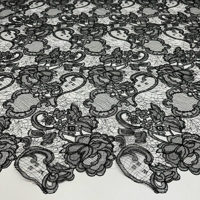 Tecido Renda Chantilly Francês Preto • Conexão Tecidos
