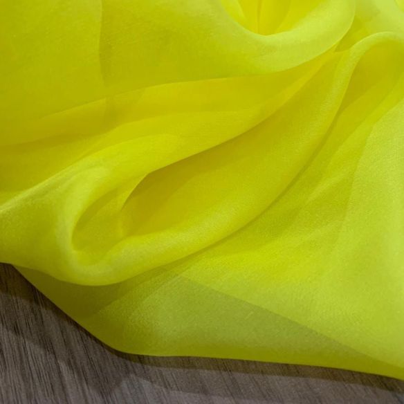 PALHA DE SEDA AMARELA • Conexão Tecidos PALHA DE SEDA AMARELA • Conexão Tecidos