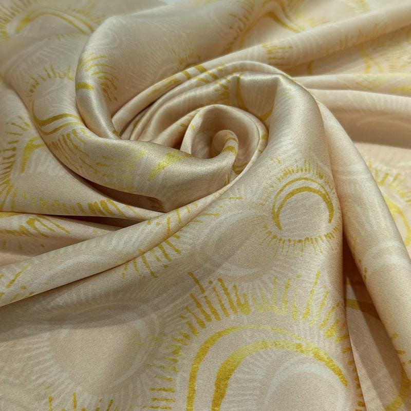 Tecido Cetim de Seda Estampado Luar Mágico