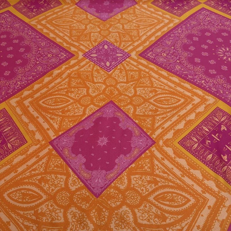 Tecido Cetim de Seda Pura Estampada Bandana Laranja e Pink • Conexão