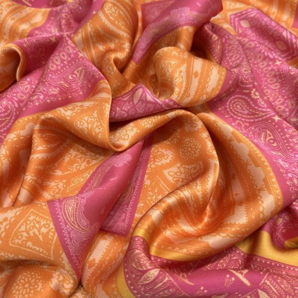 Tecido Cetim de Seda Pura Estampada Bandana Laranja e Pink • Conexão