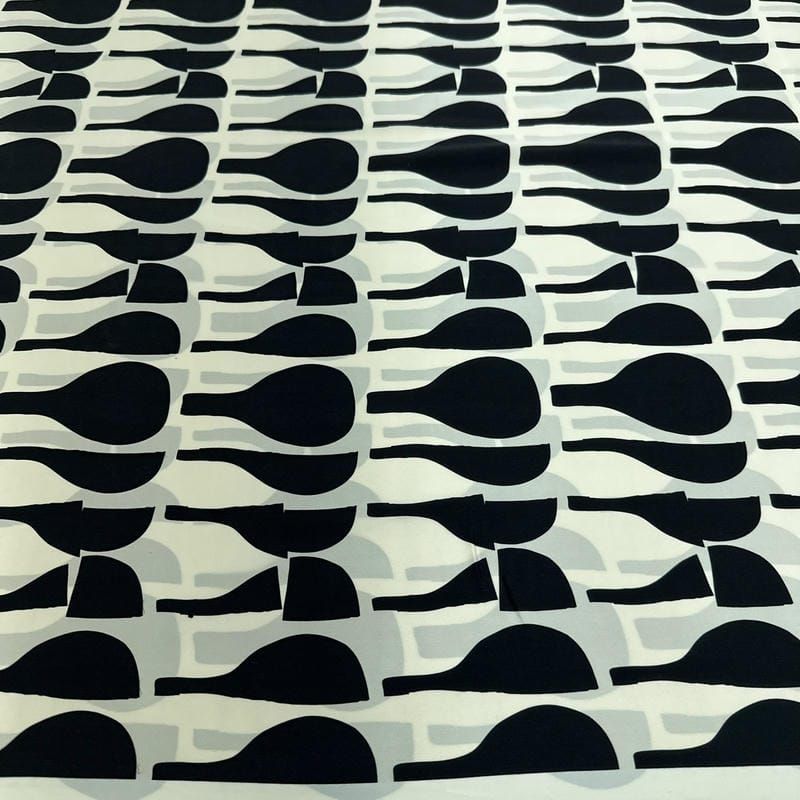 Tecido Cetim de Seda Pura Estampada Abstrata P&B • Conexão Tecidos