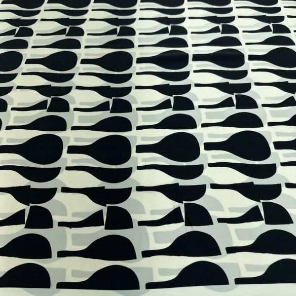 Tecido Cetim de Seda Pura Estampada Abstrata P&B • Conexão Tecidos