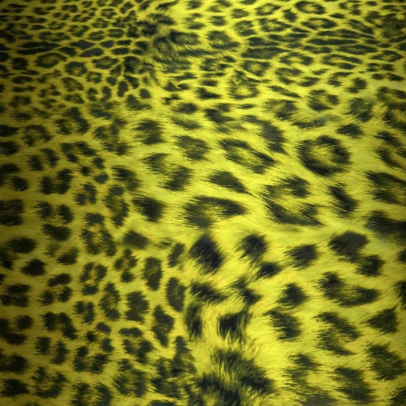 Tecido Cetim de Seda Pura Estampada Onça Amarelo • Conexão Tecidos