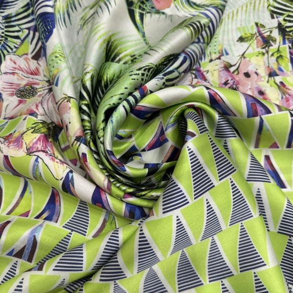 Tecido Cetim de Seda Pura Estampada Barrado Tropical Geométrico •