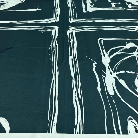 Tecido Cetim de Seda Pura Estampada Traços Abstratos P&B • Conexão