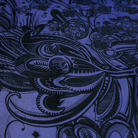Tecido Cetim de Seda Pura Estampada Paisley Roxo Noite • Conexão