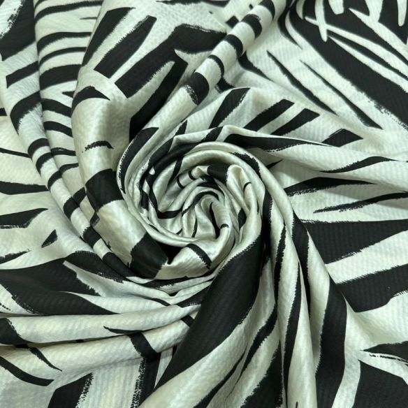 Tecido Cetim de Seda Pura Estampada Folhagem Tropical P&B • Conexão