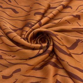 Tecido Cetim de Seda Pura Estampada Rajado Caramelo • Conexão Tecidos