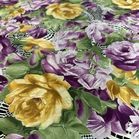 Tecido Cetim de Seda com Elastano Estampado Floral Renda Roxo •