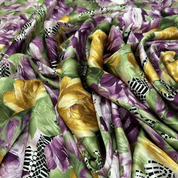 Tecido Cetim de Seda com Elastano Estampado Floral Renda Roxo •