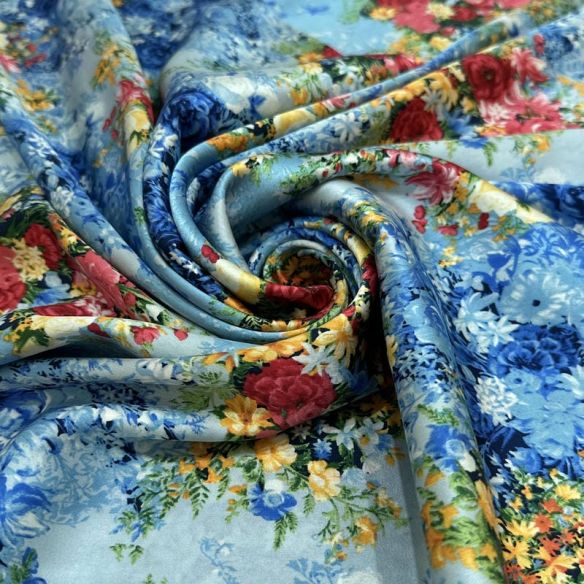 Tecido Cetim de Seda com Elastano Estampado Floral Bouquet Azul •