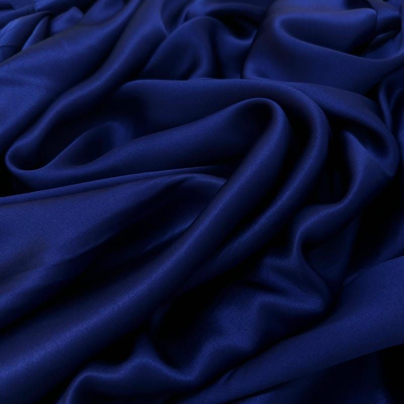Tecido Cetim de Seda Pura Azul Klein • Conexão Tecidos