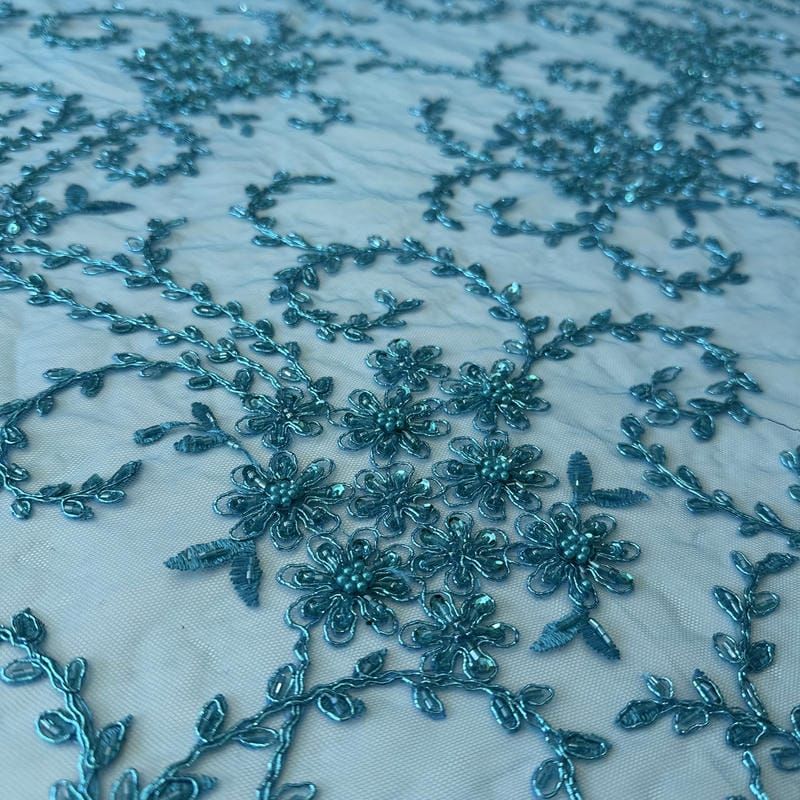 Tecido Tule Bordado com Pedrarias Azul Tiffany • Conexão Tecidos