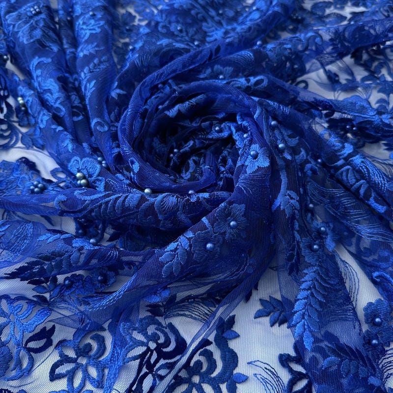 Tecido Tule Bordado com Pedrarias Azul Bic Floral • Conexão Tecidos