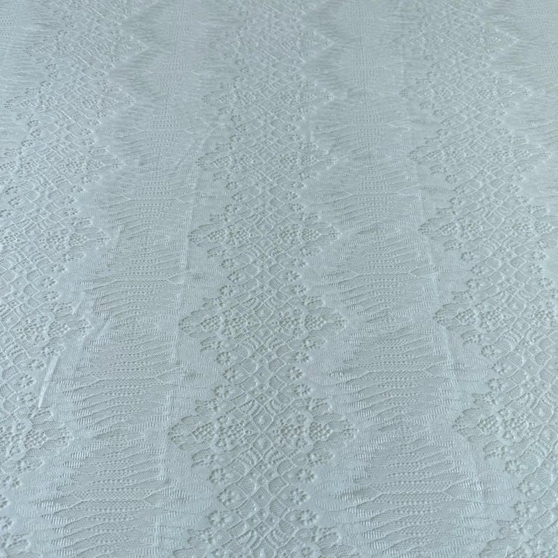 Tecido Renda Chantilly Toque de Pêssego Off White • Conexão Tecidos