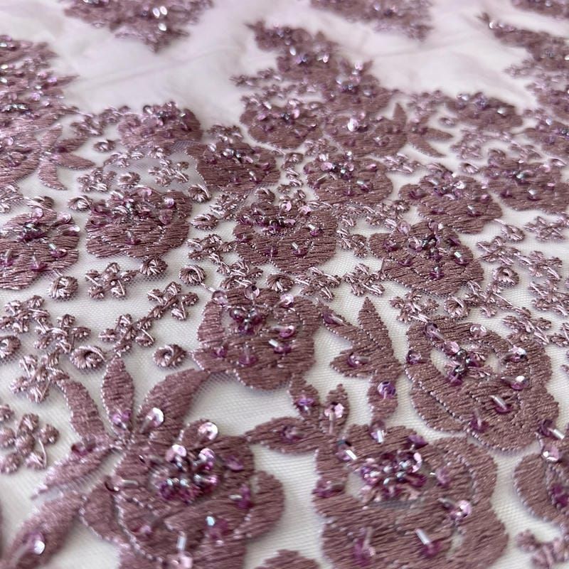 Tecido Tule Bordado com Pedrarias Malva Rosé • Conexão Tecidos