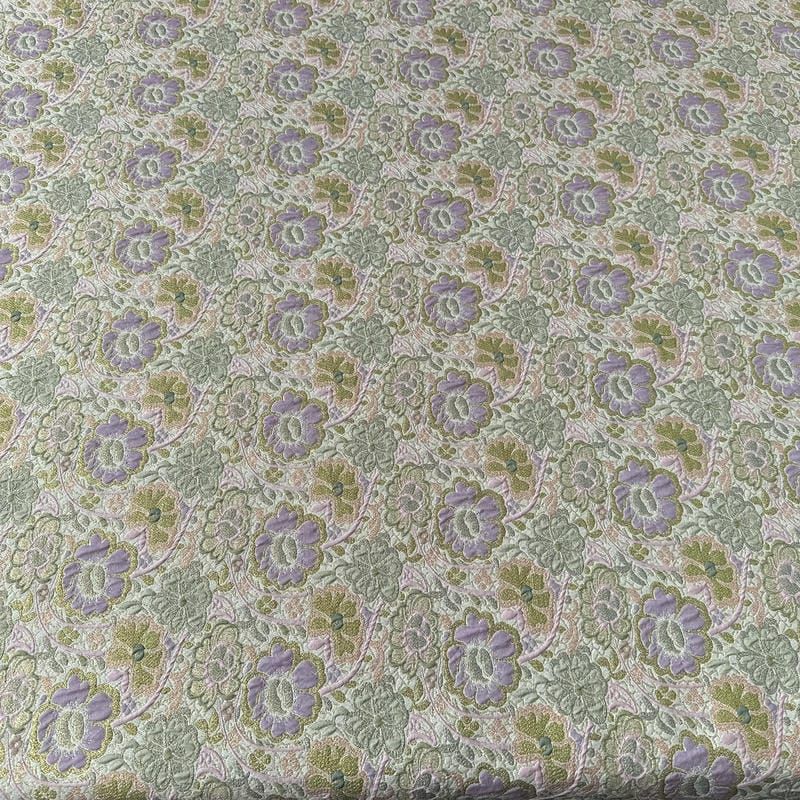 Tecido Jacquard Brocado Floral Verde Chá com Lilás • Conexão Tecidos